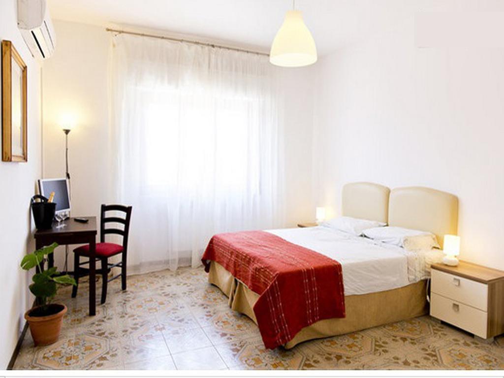 Residenza Paola Hotel Palermo Szoba fotó