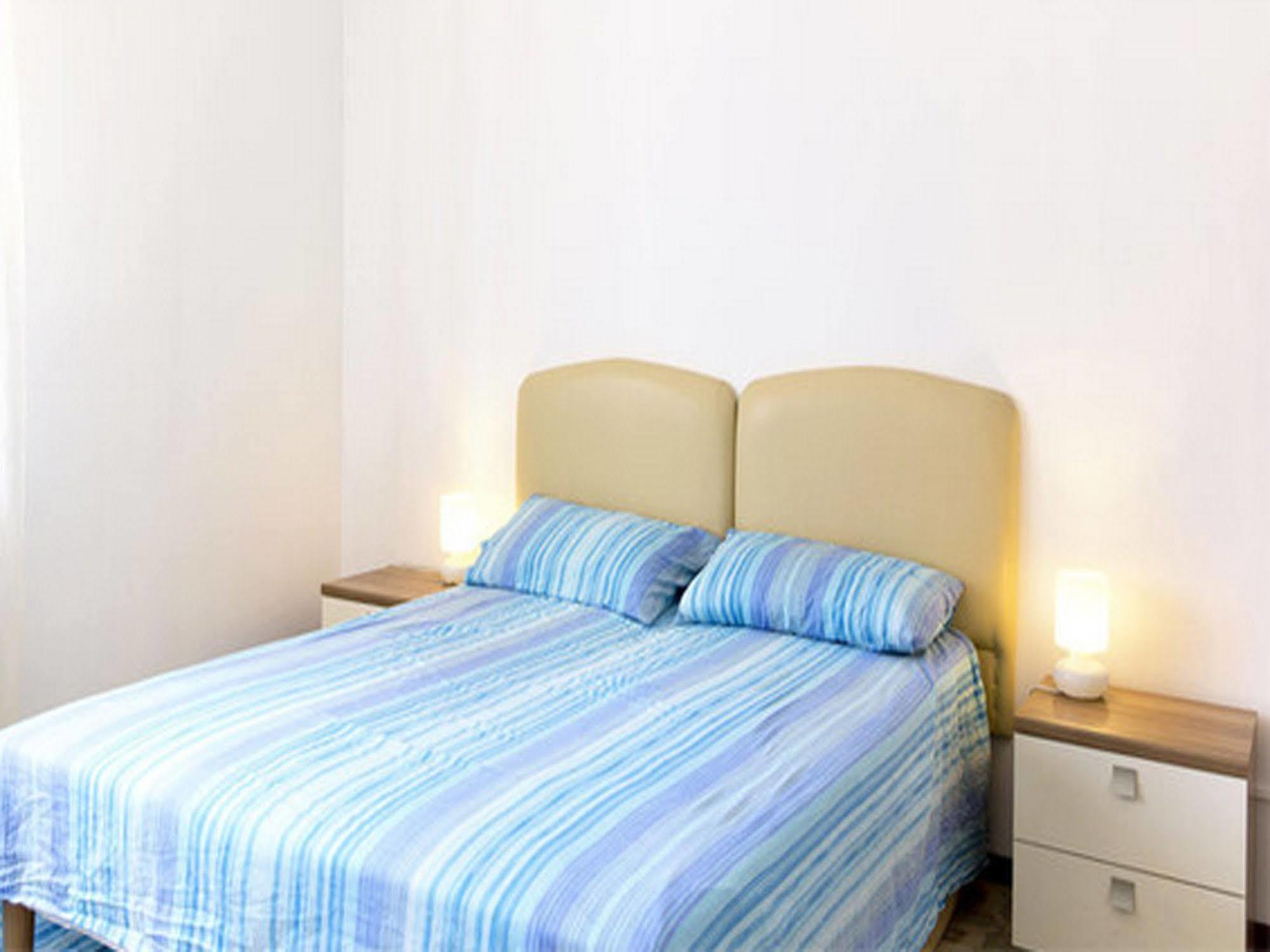Residenza Paola Hotel Palermo Kültér fotó